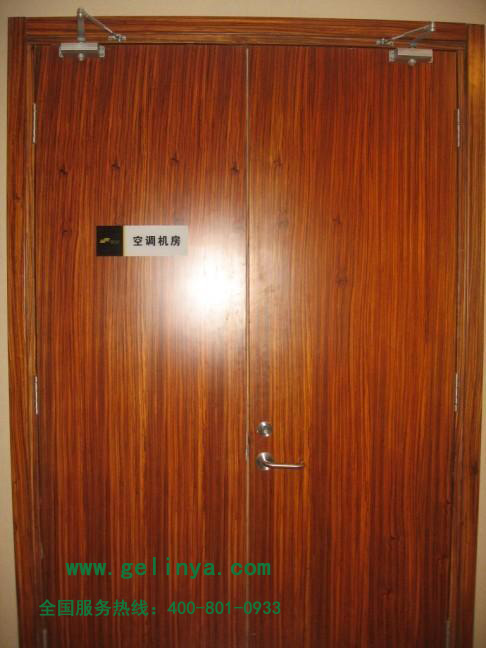 防火板制作防火門